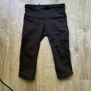 Lululemon running crop